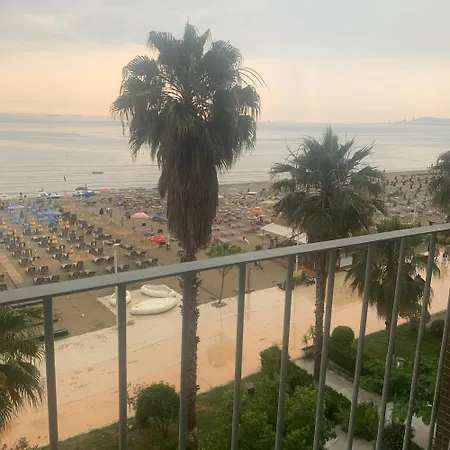 Apartament Beach Durres *